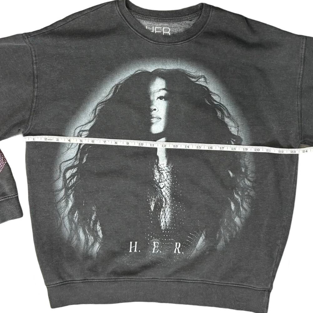 H.E.R. HER Charcoal Gray Pink Star Rhinestone Crew Neck Oversize Sweatshirt sz S - Picture 5 of 9